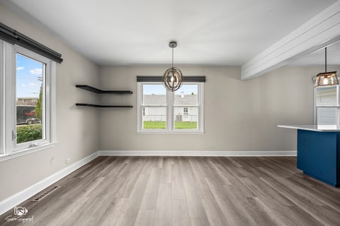 Tiny photo for 6907 W 111th Place, Worth, IL 60482 (MLS # 12732894)