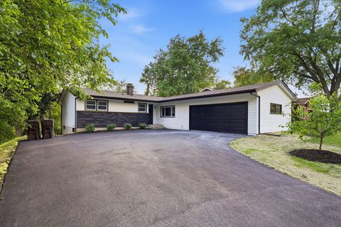 Photo of 6411 Londonderry Drive, Cary, IL 60013 (MLS # 12687807)