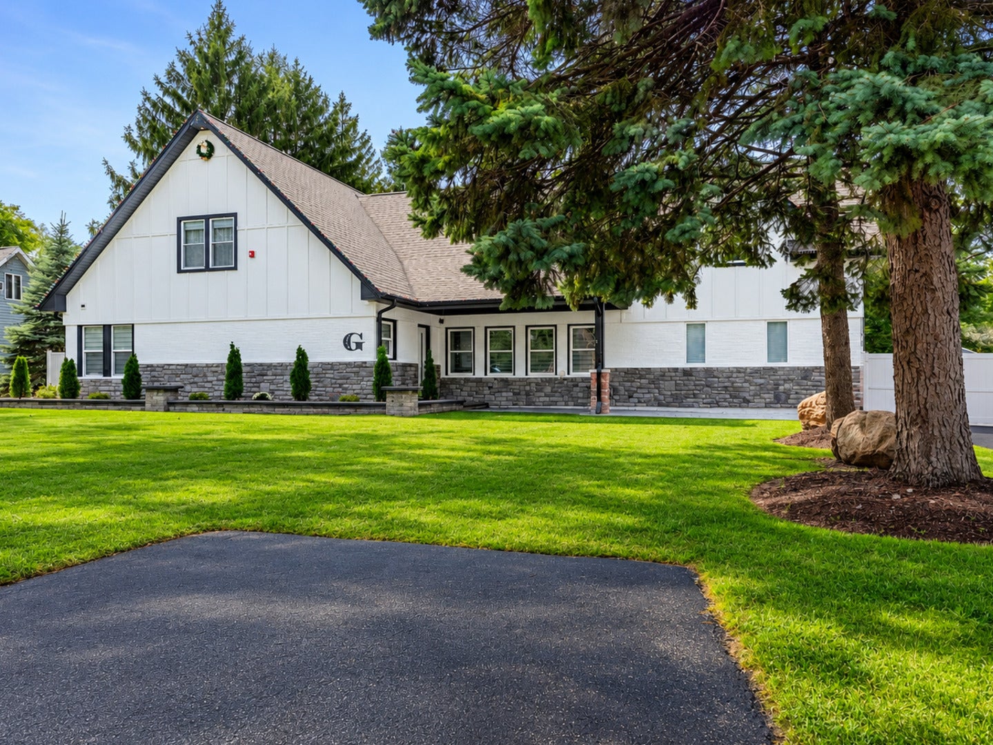 8454 S 85th Court