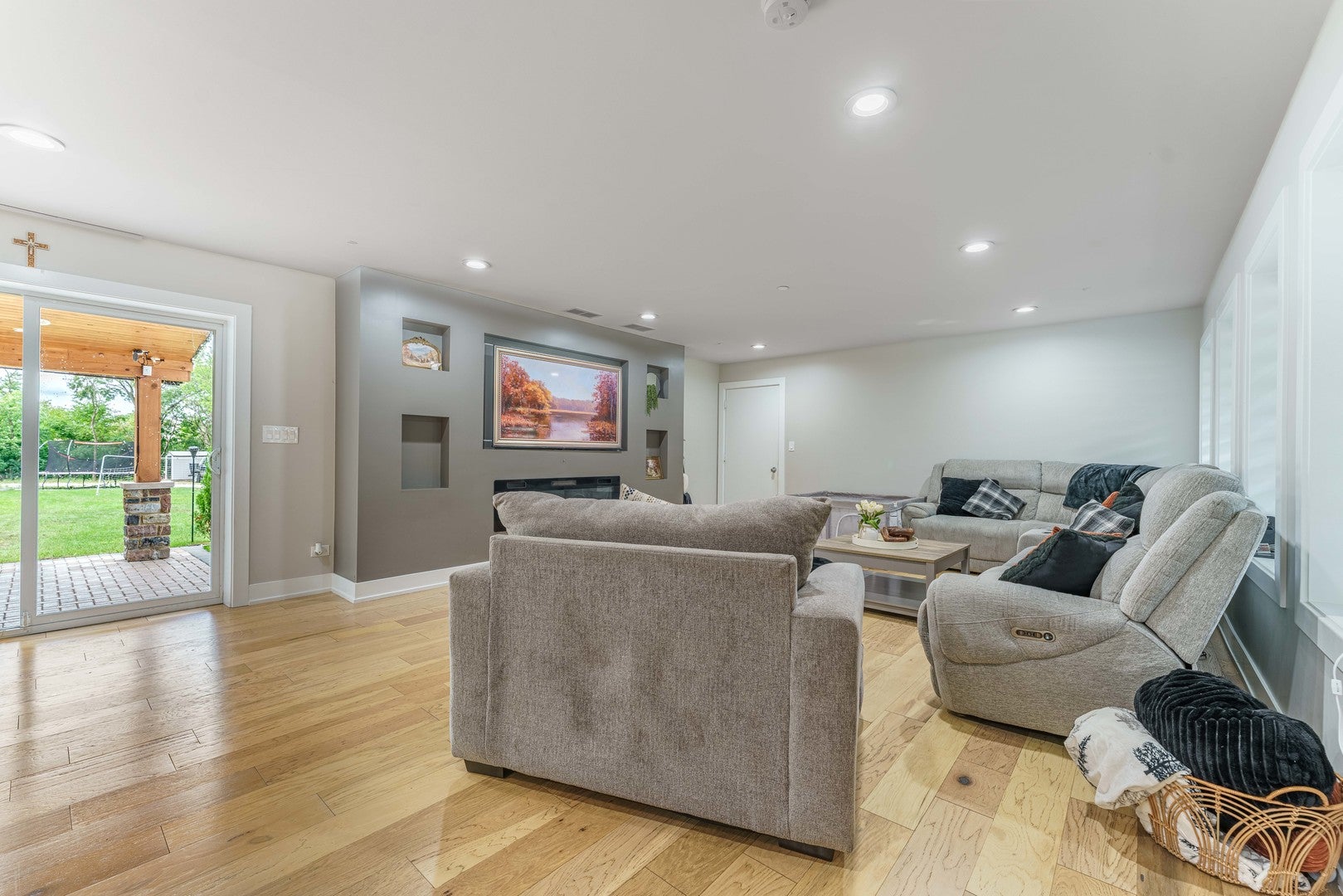 8454 S 85th Court