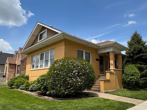 Photo of 9100 Sheridan Avenue, Brookfield, IL 60513 (MLS # 12648518)