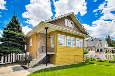 Tiny photo for 9100 Sheridan Avenue, Brookfield, IL 60513 (MLS # 12648518)