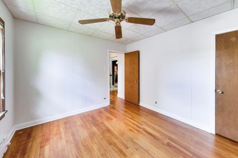 Tiny photo for 9100 Sheridan Avenue, Brookfield, IL 60513 (MLS # 12648518)