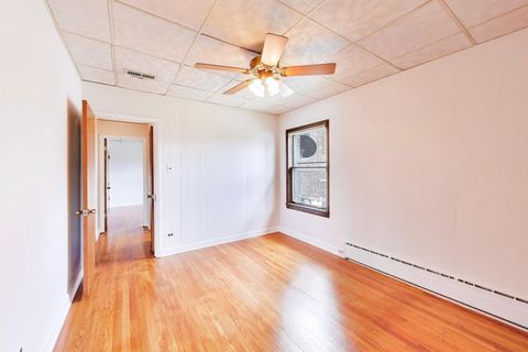 Tiny photo for 9100 Sheridan Avenue, Brookfield, IL 60513 (MLS # 12648518)