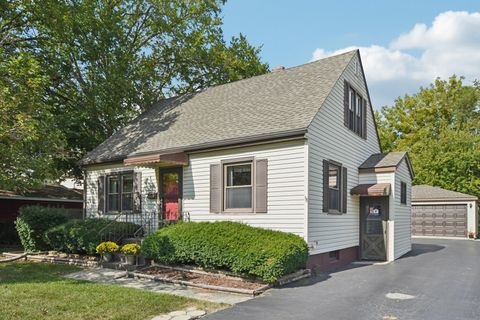 Photo of 6666 Ravinia Drive, Tinley Park, IL 60477 (MLS # 12496788)