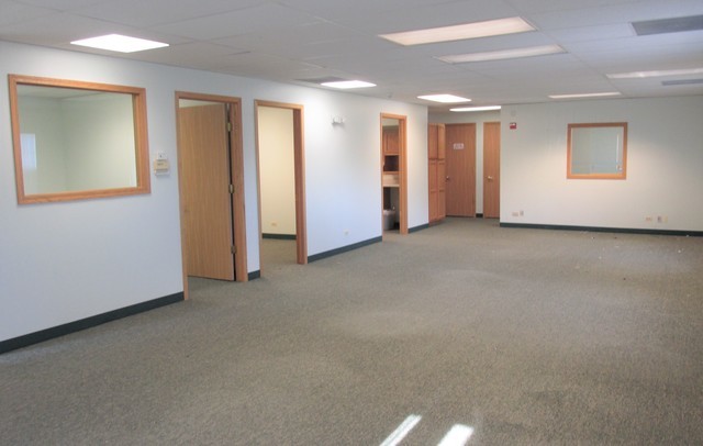 725 E Irving Park Road