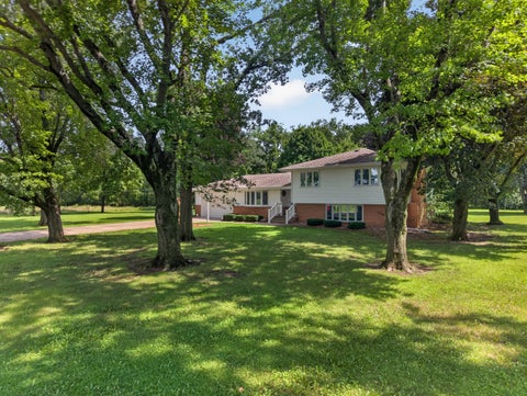 Tiny photo for 5 N Acres Drive, Streator, IL 61364 (MLS # 12721598)