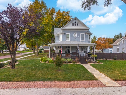 Tiny photo for 424 Mcclellan Street, Chenoa, IL 61726 (MLS # 12795401)