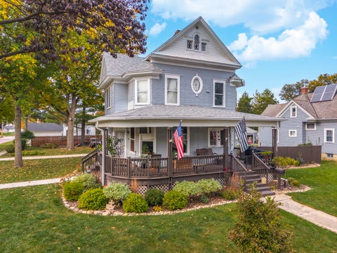 Photo of 424 Mcclellan Street, Chenoa, IL 61726 (MLS # 12795401)