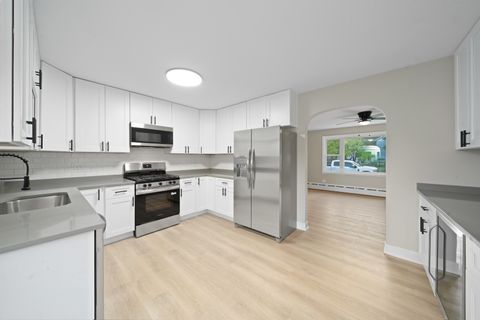 Tiny photo for 706 S Main Street, Yorkville, IL 60560 (MLS # 12487141)