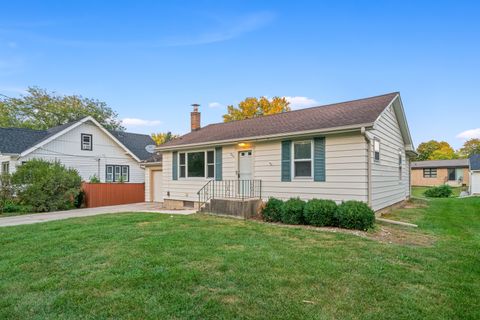 Tiny photo for 706 S Main Street, Yorkville, IL 60560 (MLS # 12487141)