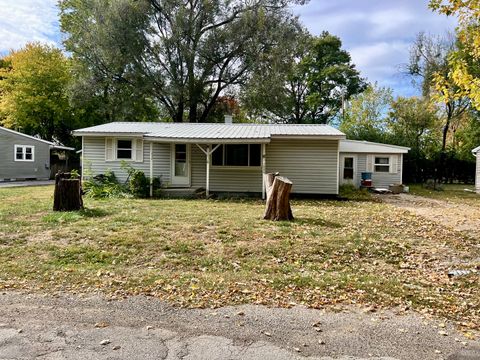 1006 S Pleasantview Drive Tuscola IL 61953