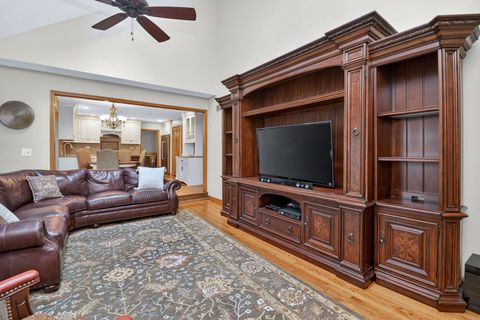 Tiny photo for 7806 Regency Grove Drive, Darien, IL 60561 (MLS # 12675491)