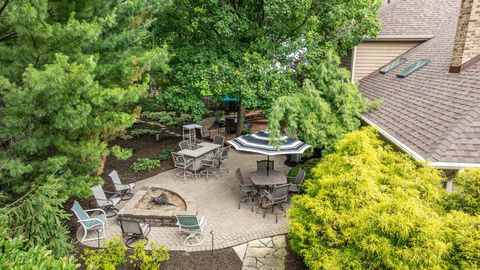 Tiny photo for 7806 Regency Grove Drive, Darien, IL 60561 (MLS # 12675491)