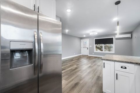 Tiny photo for 1016 S State Street #2, Lockport, IL 60441 (MLS # 12628599)