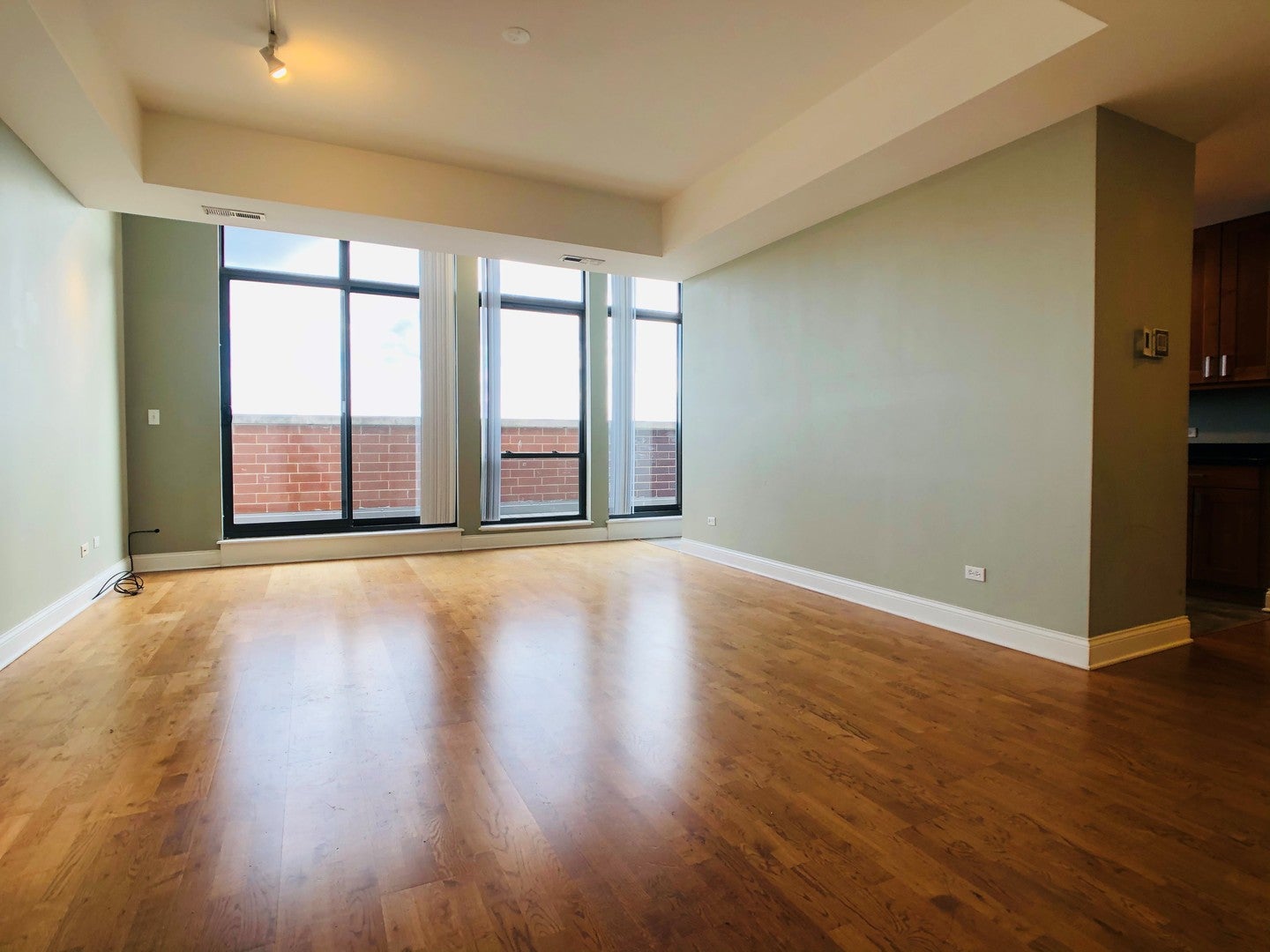 2272 S Archer Avenue 8B