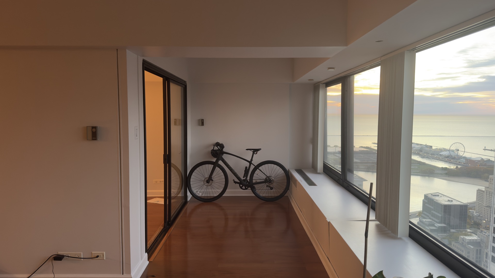 175 E Delaware Place 4522