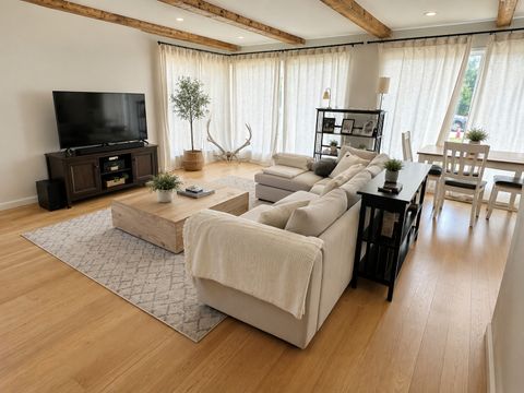 Tiny photo for 1604 Oakton Street, Park Ridge, IL 60068 (MLS # 12690079)