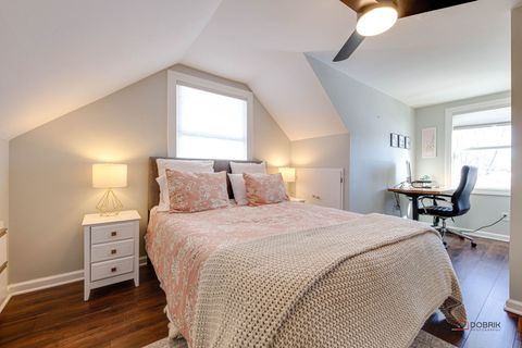 Tiny photo for 1011 N HADDOW Avenue, Arlington Heights, IL 60004 (MLS # 12624445)