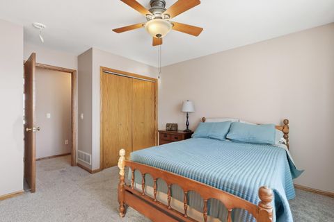 Tiny photo for 5805 Lorton Avenue, Davenport, IA 52807 (MLS # 100000038)