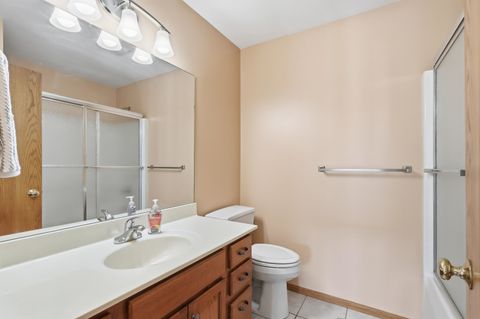 Tiny photo for 5805 Lorton Avenue, Davenport, IA 52807 (MLS # 100000038)