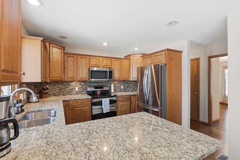 Tiny photo for 5805 Lorton Avenue, Davenport, IA 52807 (MLS # 100000038)