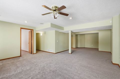 Tiny photo for 5805 Lorton Avenue, Davenport, IA 52807 (MLS # 100000038)