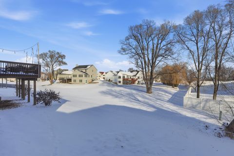 Tiny photo for 5805 Lorton Avenue, Davenport, IA 52807 (MLS # 100000038)