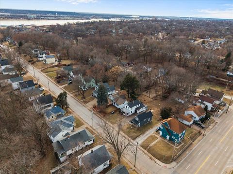 Tiny photo for 1816 Belle Avenue, Davenport, IA 52803 (MLS # 12553723)