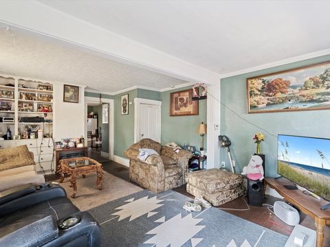 Tiny photo for 1816 Belle Avenue, Davenport, IA 52803 (MLS # 12553723)