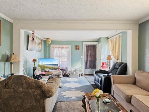 Tiny photo for 1816 Belle Avenue, Davenport, IA 52803 (MLS # 12553723)