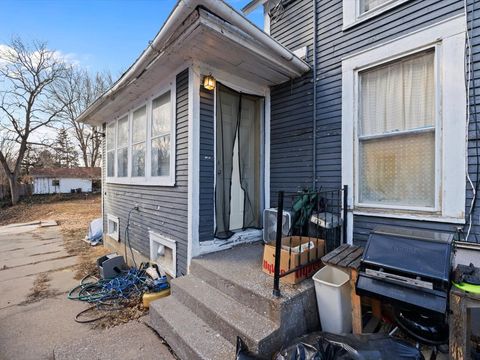 Tiny photo for 1816 Belle Avenue, Davenport, IA 52803 (MLS # 12553723)