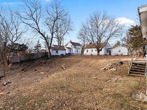 Tiny photo for 1816 Belle Avenue, Davenport, IA 52803 (MLS # 12553723)