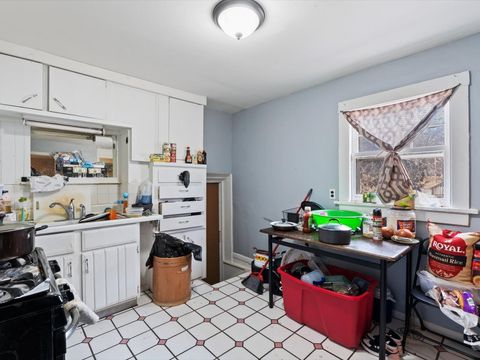 Tiny photo for 1816 Belle Avenue, Davenport, IA 52803 (MLS # 12553723)