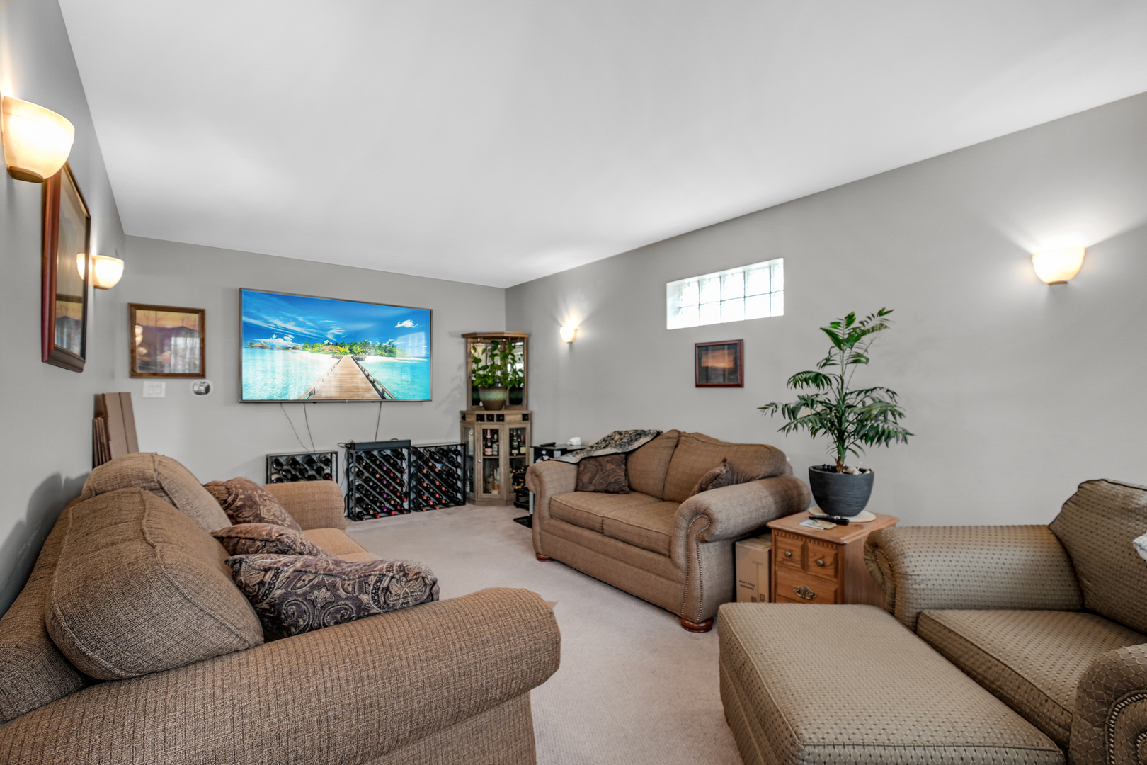 10445 S Avenue E Avenue