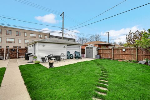 Tiny photo for 10445 S Avenue E Ave, Chicago, IL 60617 (MLS # 12629825)