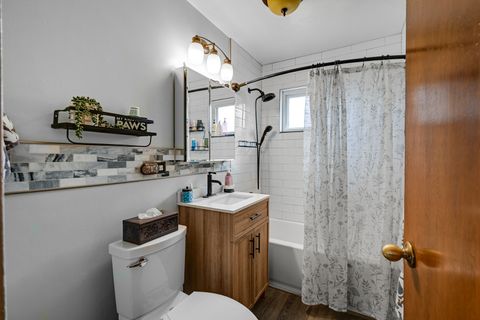 Tiny photo for 10445 S Avenue E Ave, Chicago, IL 60617 (MLS # 12629825)