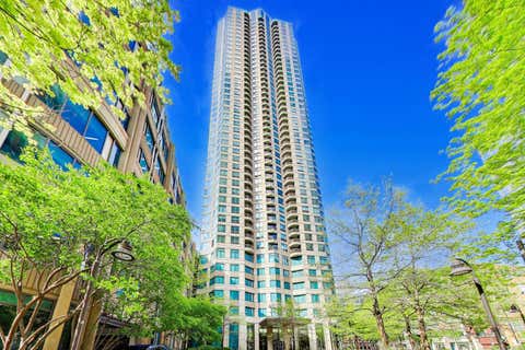 Photo of 400 N La Salle Drive #1002, Chicago, IL 60654 (MLS # 12672078)