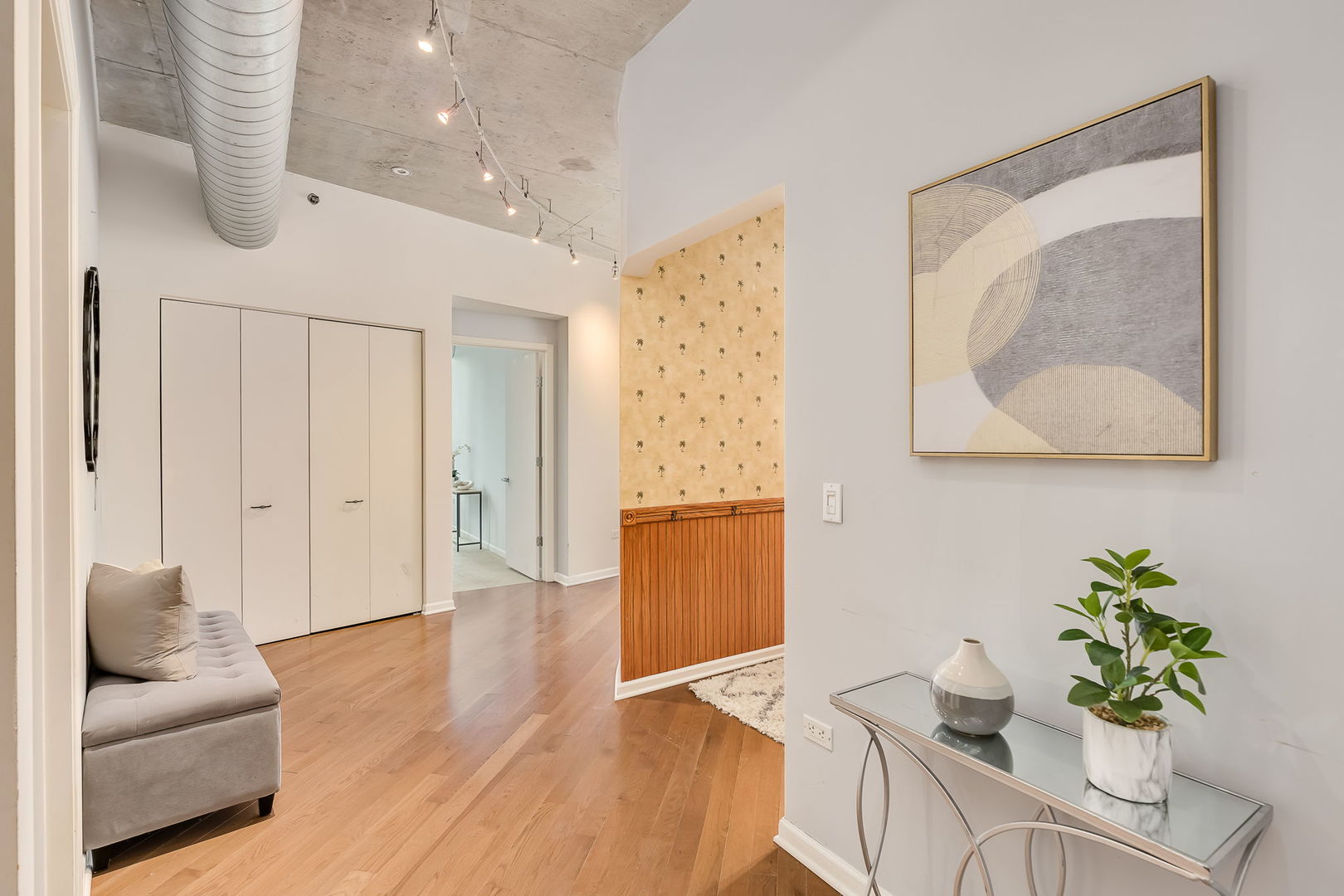 125 E 13th Street 808