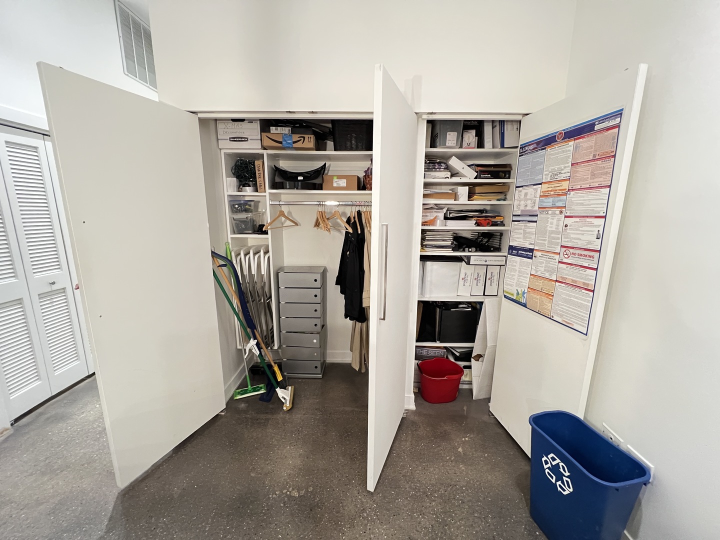 1419 W Belmont Avenue