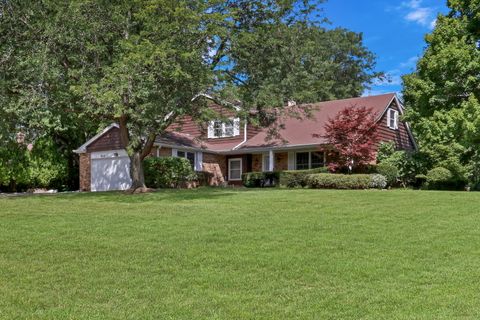 Photo of 1506 Bull Creek Drive, Libertyville, IL 60048 (MLS # 12458836)