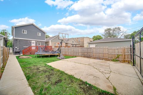 Tiny photo for 1028 N Lavergne Avenue, Chicago, IL 60651 (MLS # 12483195)