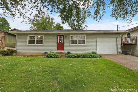 902 Fortress Drive McHenry IL 60050