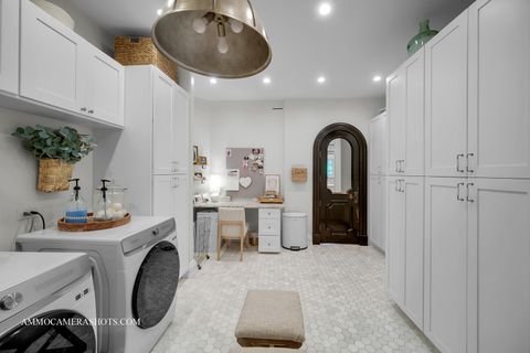 Tiny photo for 8 Brooke Lane, South Barrington, IL 60010 (MLS # 12613198)