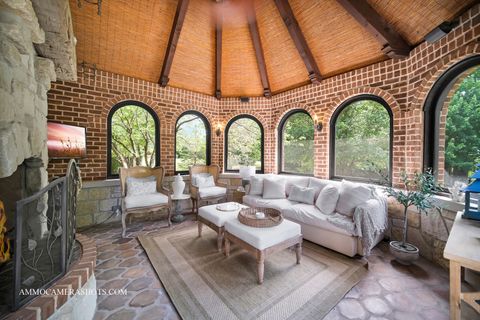 Tiny photo for 8 Brooke Lane, South Barrington, IL 60010 (MLS # 12613198)