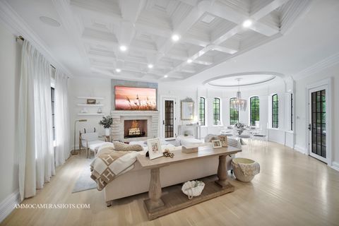 Tiny photo for 8 Brooke Lane, South Barrington, IL 60010 (MLS # 12613198)