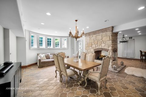 Tiny photo for 8 Brooke Lane, South Barrington, IL 60010 (MLS # 12613198)