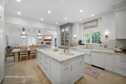 Tiny photo for 8 Brooke Lane, South Barrington, IL 60010 (MLS # 12613198)