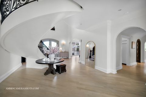 Tiny photo for 8 Brooke Lane, South Barrington, IL 60010 (MLS # 12613198)