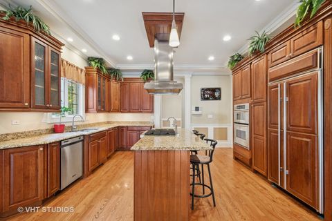 Tiny photo for 4858 W Chase Avenue, Lincolnwood, IL 60712 (MLS # 12468776)